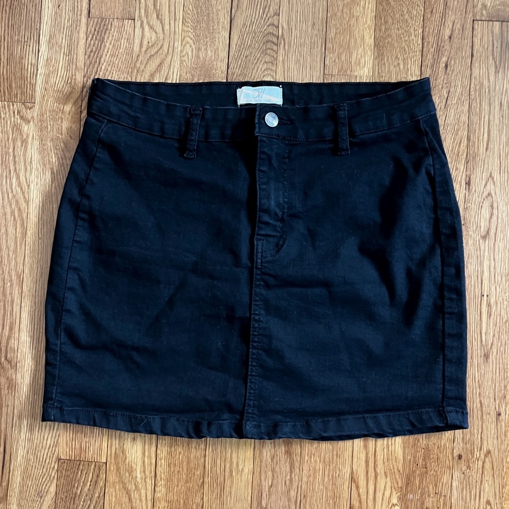 Black skirt